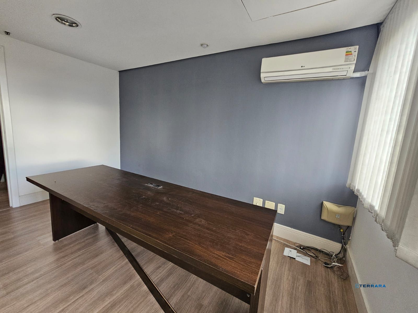 Sala Comercial, 3 salas, à venda, 61 m², Moinhos de Vento - Porto Alegre — foto 4