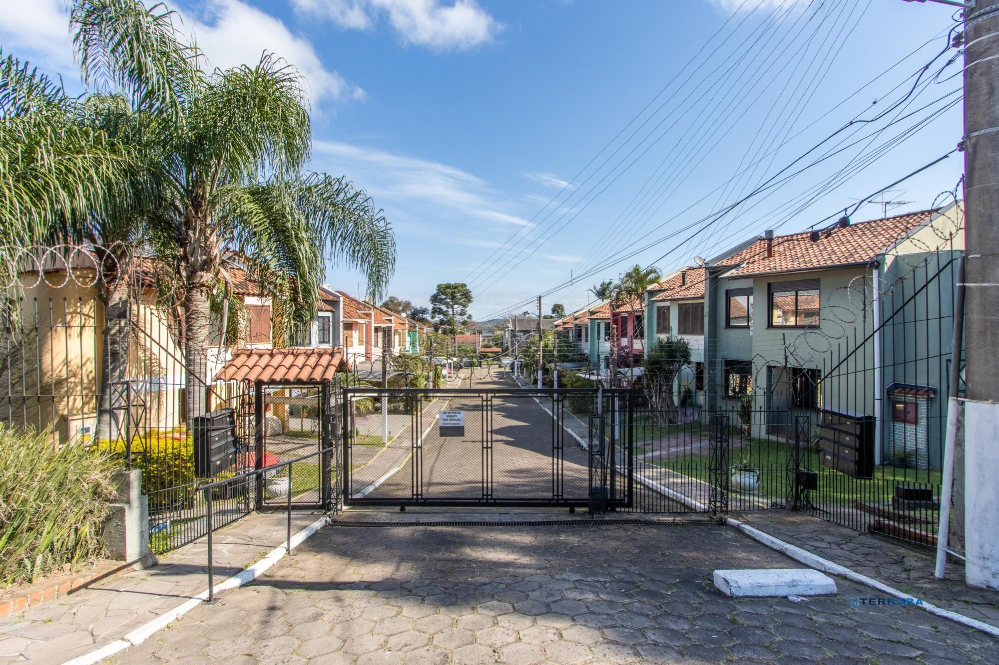 Casa em condominio na zona Sul.
