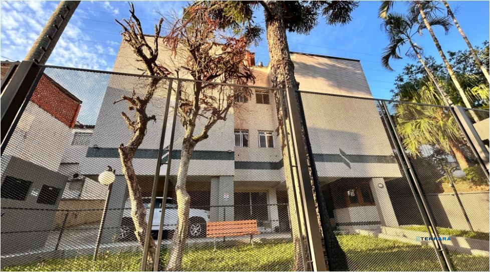 Otima cobertura com 2 quartos e 75m² à venda em Cristal, Porto Alegre.