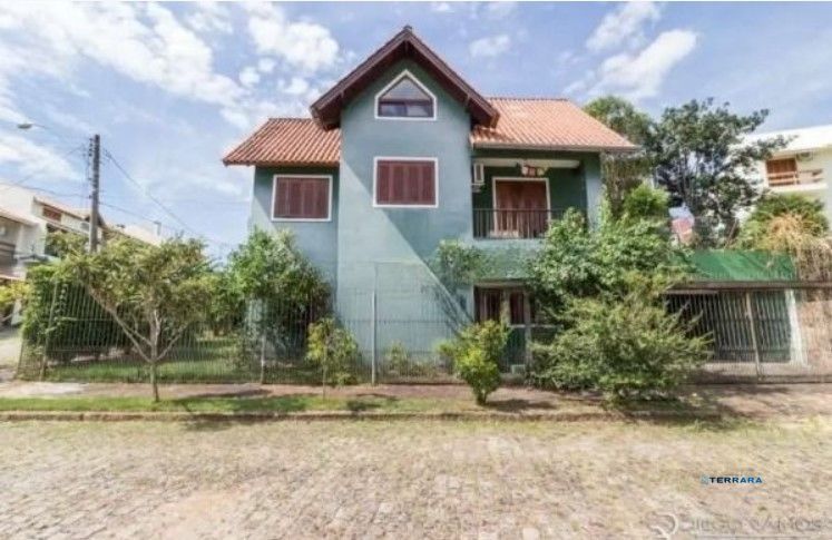 Casa/sobrado  de 4  dormitórios I 1 suíte I 4 vagas I  Altos Do Ipê