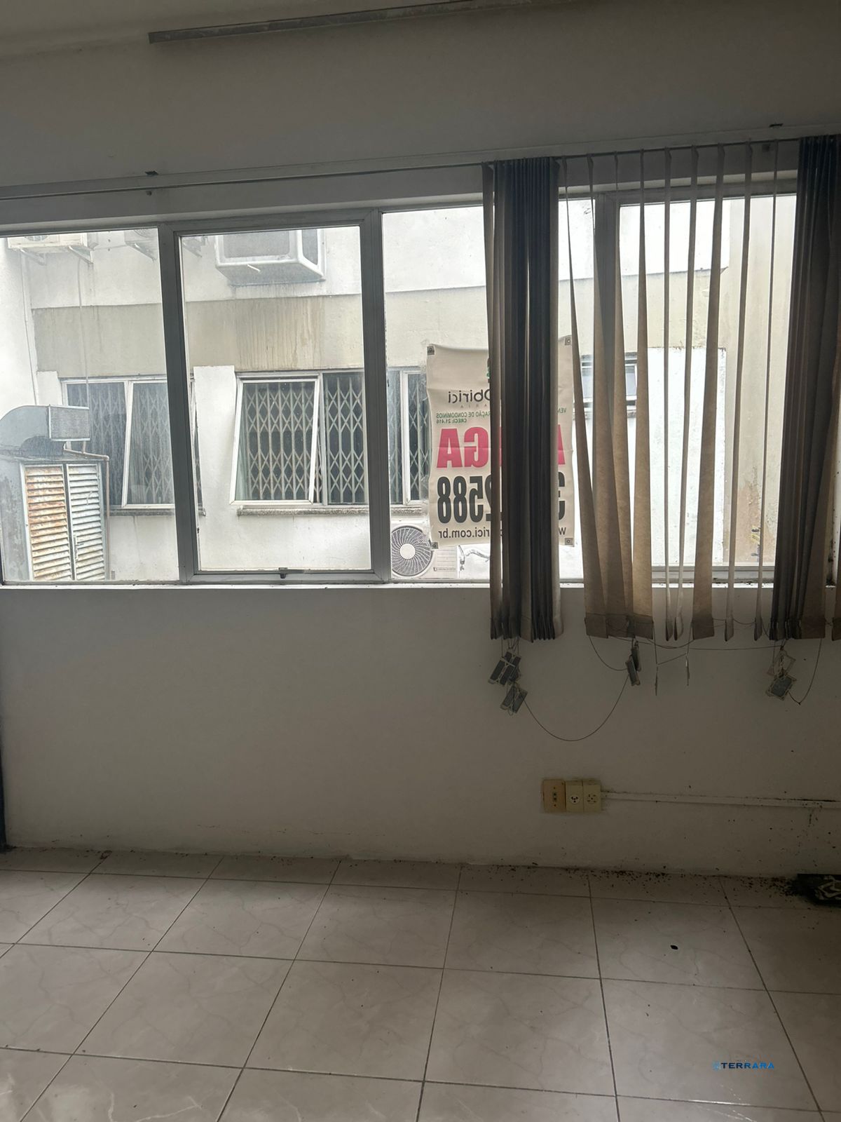 Sala Comercial, 1 sala, à venda, 28 m², Passo da Areia - Porto Alegre — foto 3
