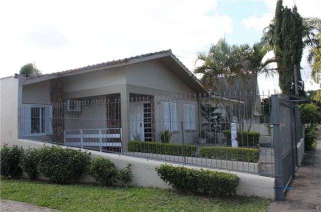 Casa para Venda - 200m², 4 dormitórios, sendo 1 suites, 3 vagas - Ipanema