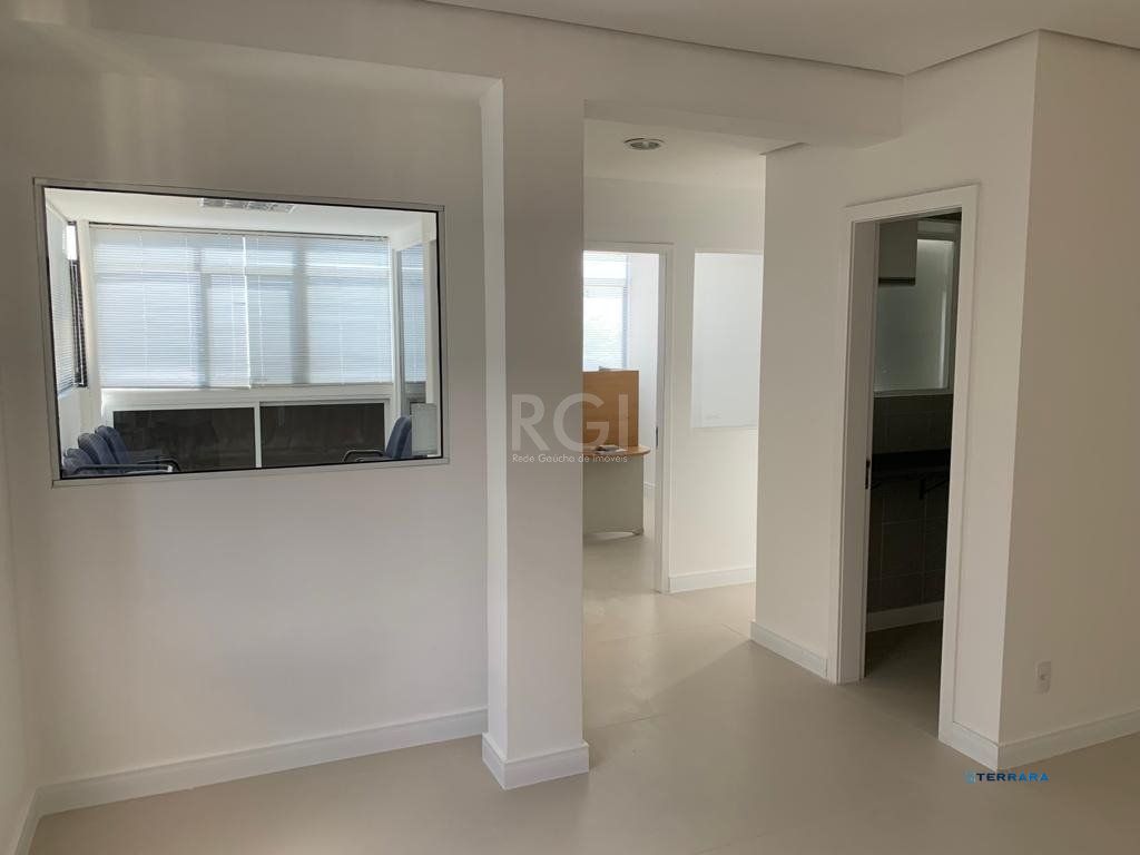 Sala comercial na Getúlio Vargas com 81,92m² privativos