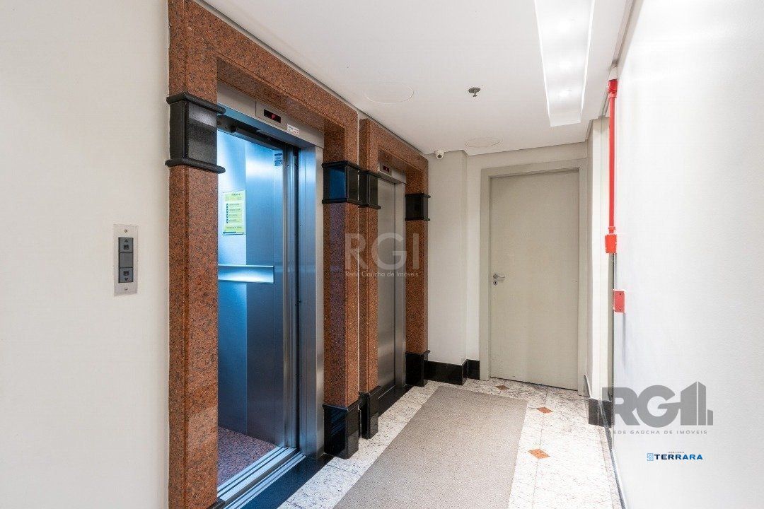 Sala Comercial, à venda, 27 m², Menino Deus - Porto Alegre — foto 2