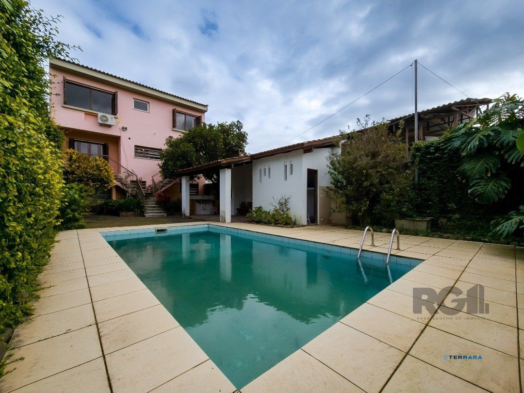 Casa 4 quartos à venda, 484m², Teresópolis - Porto Alegre