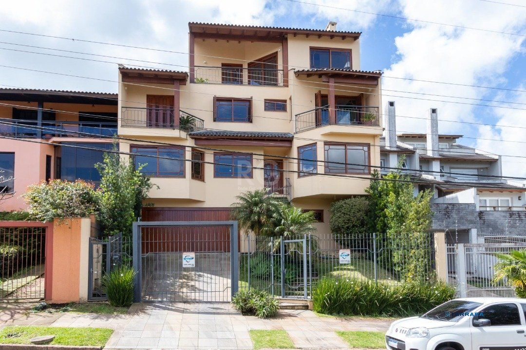 Casa para Venda - 358.78m², 3 dormitórios, sendo 1 suites, 3 vagas - Jardim Isabel
