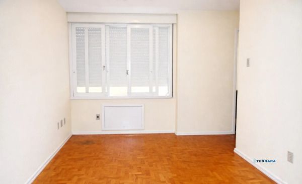 Apartamento 2 dormitórios à venda no Menino Deus
