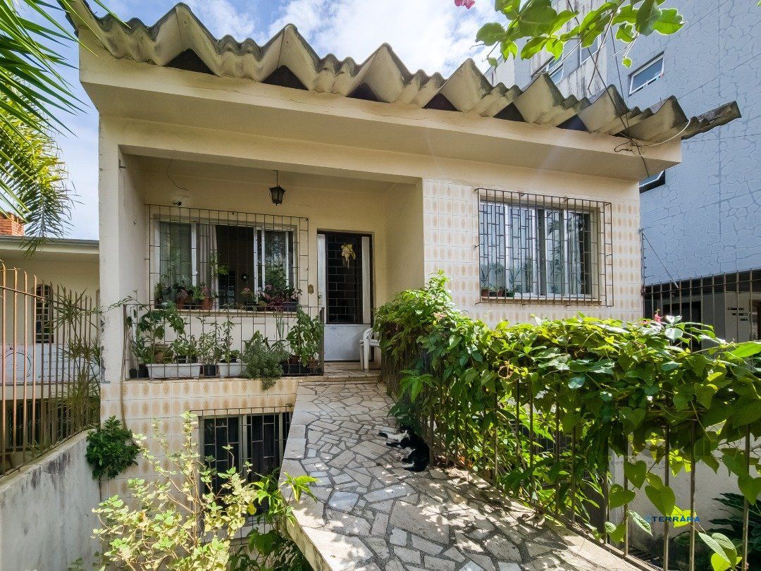 Casa para Venda - 210m², 3 dormitórios, sendo 1 suites, 2 vagas - Tristeza