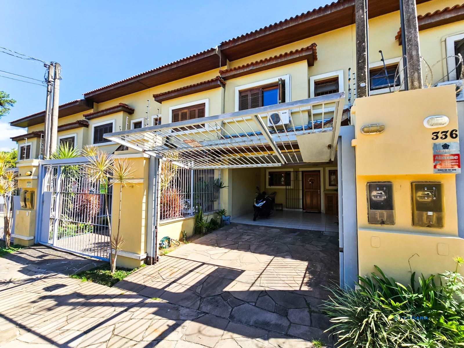 Casa 3 dormitórios I Suíte I Lareira - Bairro  Tristeza