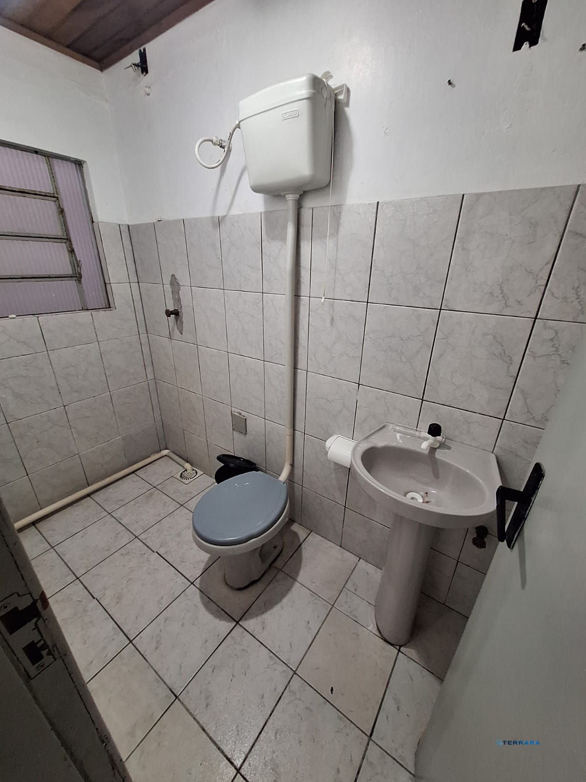 Sala Comercial, 1 sala, à venda, 46 m², Cristal - Porto Alegre — foto 2