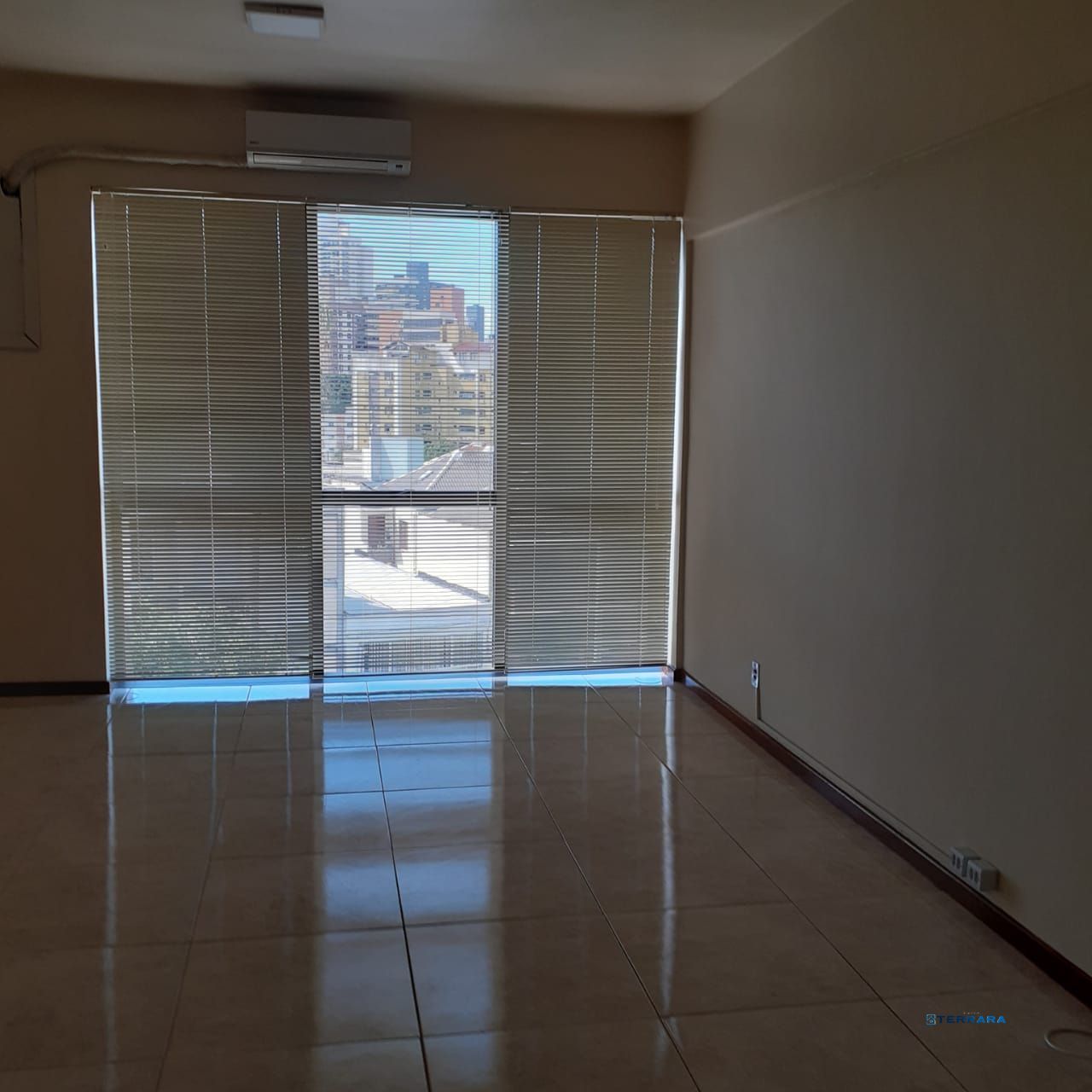 Sala comercial no bairro Petrópolis.