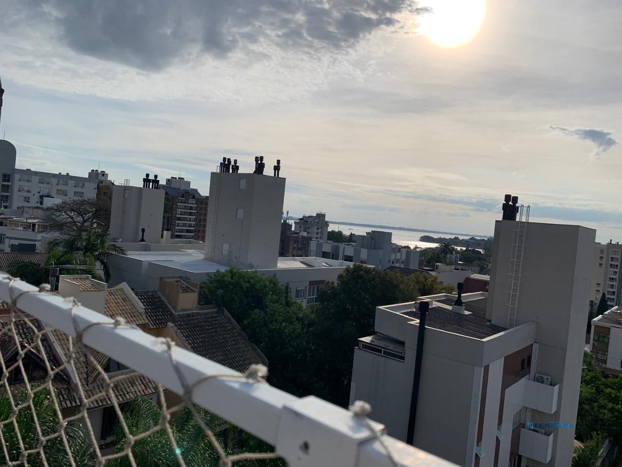 COBERTURA ALTO PADRÃO COSNTRUÇÃO BANDEIRA 228,32m² PRIVATIVOS 4 DORMITÓRIOS(02 SUÍTES)