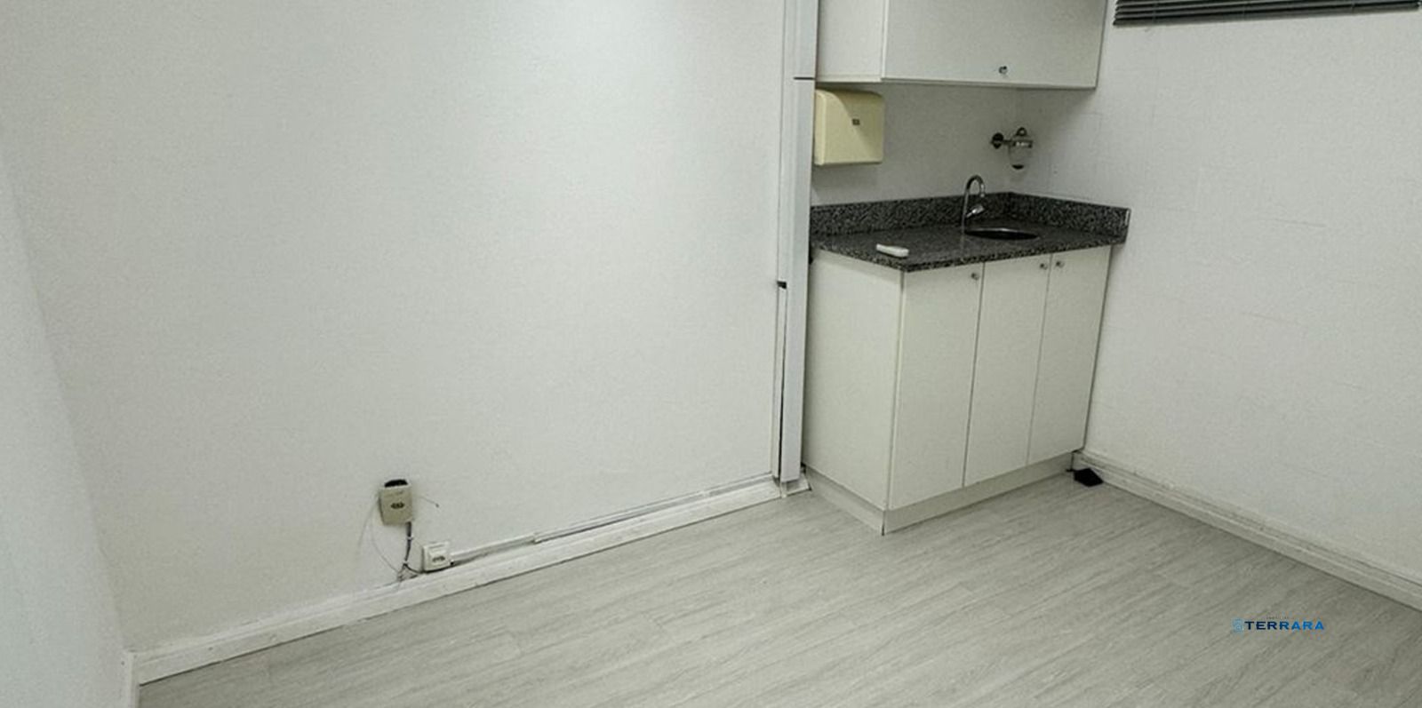 Sala Comercial, 1 sala, à venda, 59 m², Petrópolis - Porto Alegre — foto 3