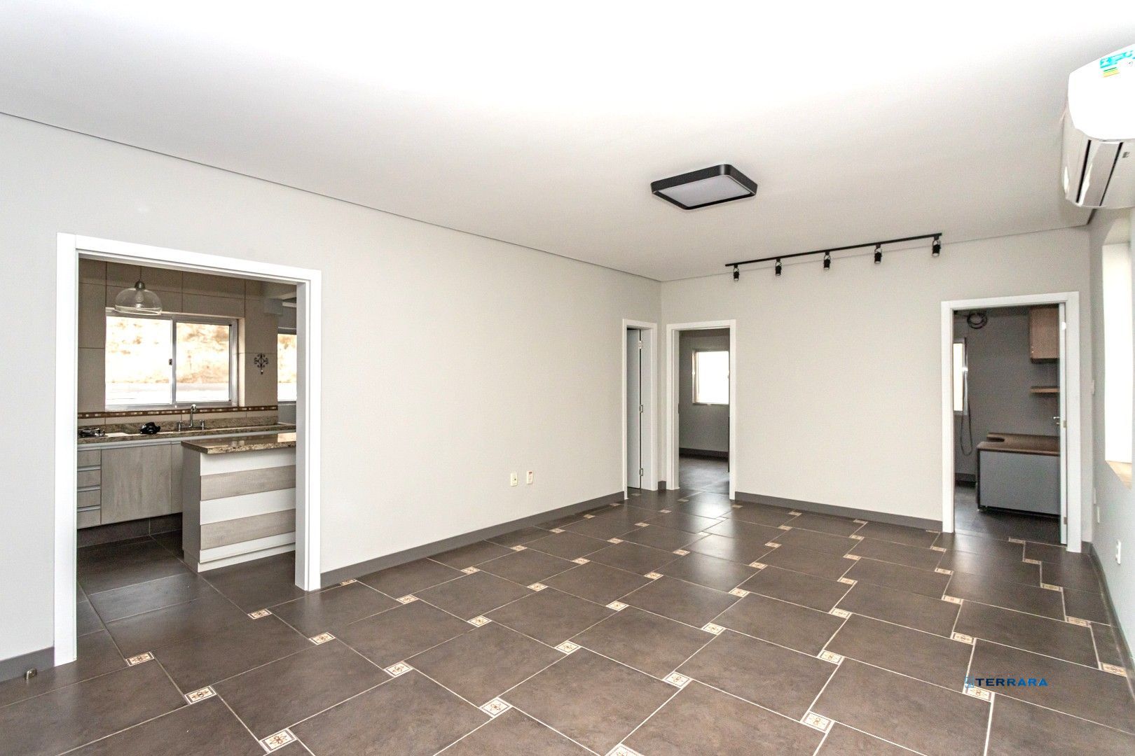 Apartamento no Bom Fim de 2 dormitórios - DESOCUPADO