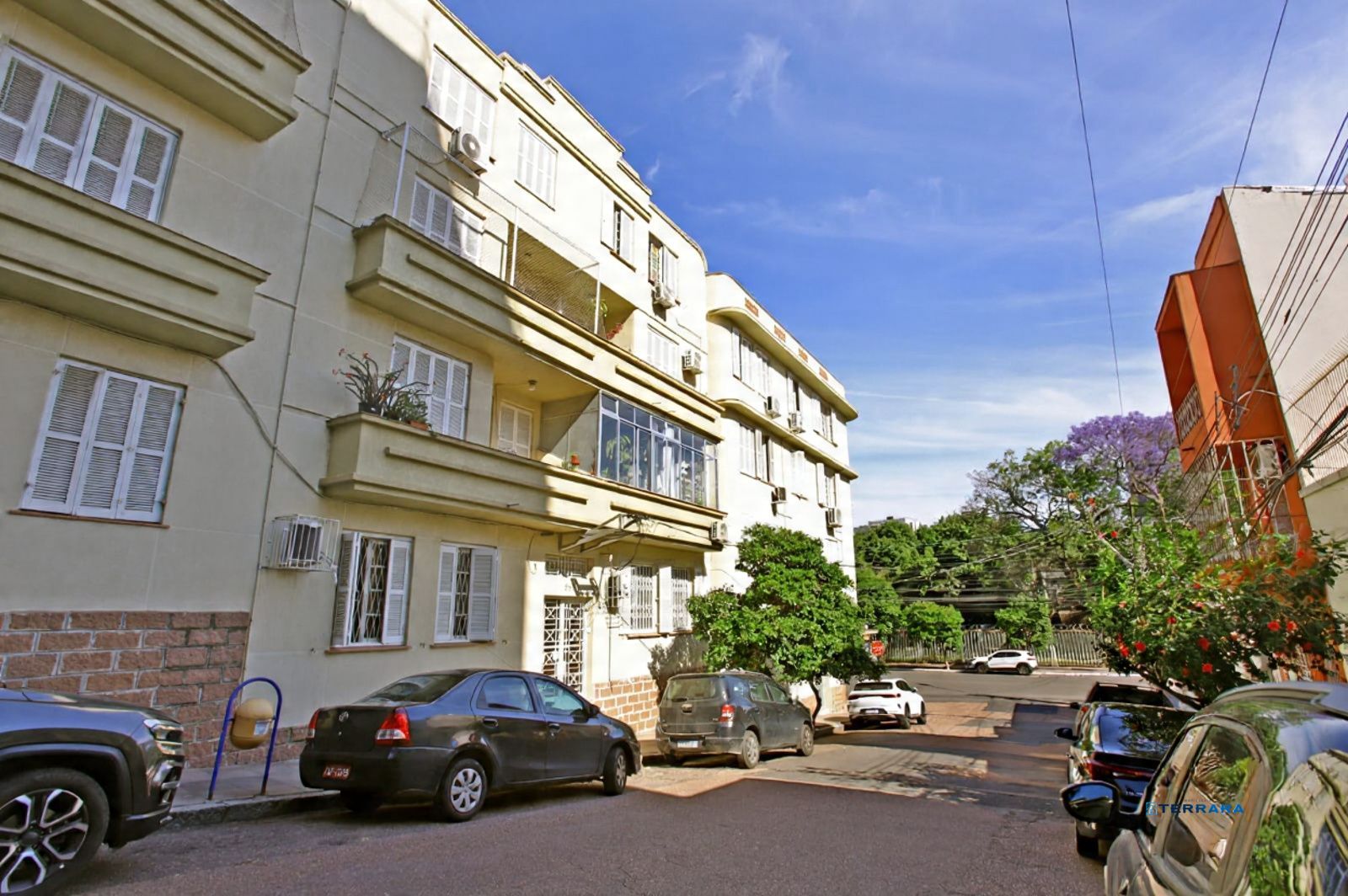 Apartamento térreo no Centro de 1 dormitório DESOCUPADO