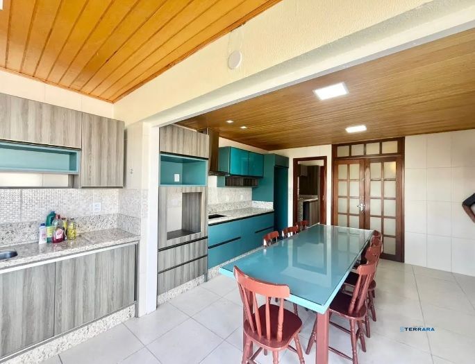 Cobertura DUPLEX no Partenon de 3 dormitórios vaga e terraço