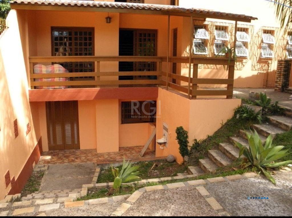 Casa Condominio para Venda - 200m², 3 dormitórios, sendo 1 suites, 4 vagas - São Lucas