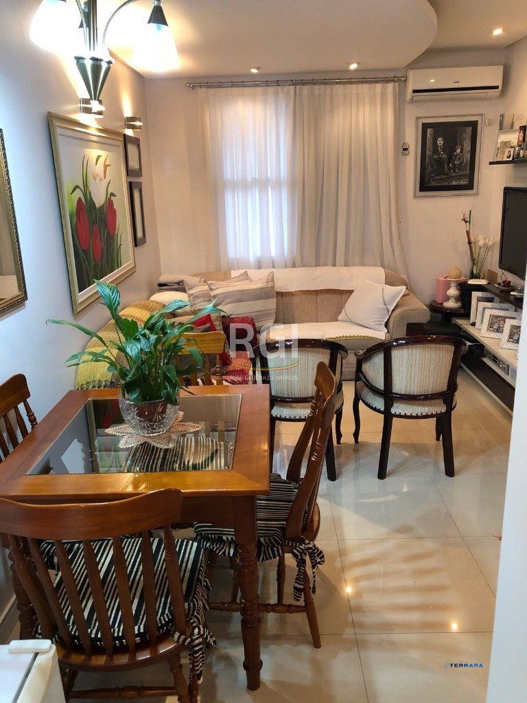 Apartamento para Venda - 80m², 2 dormitórios, 1 vaga - Menino Deus