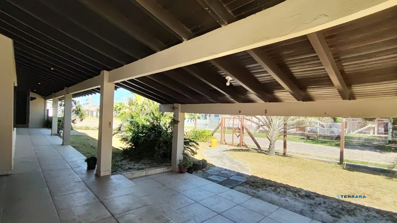 Excelente casa a Beira Mar  cinco suites