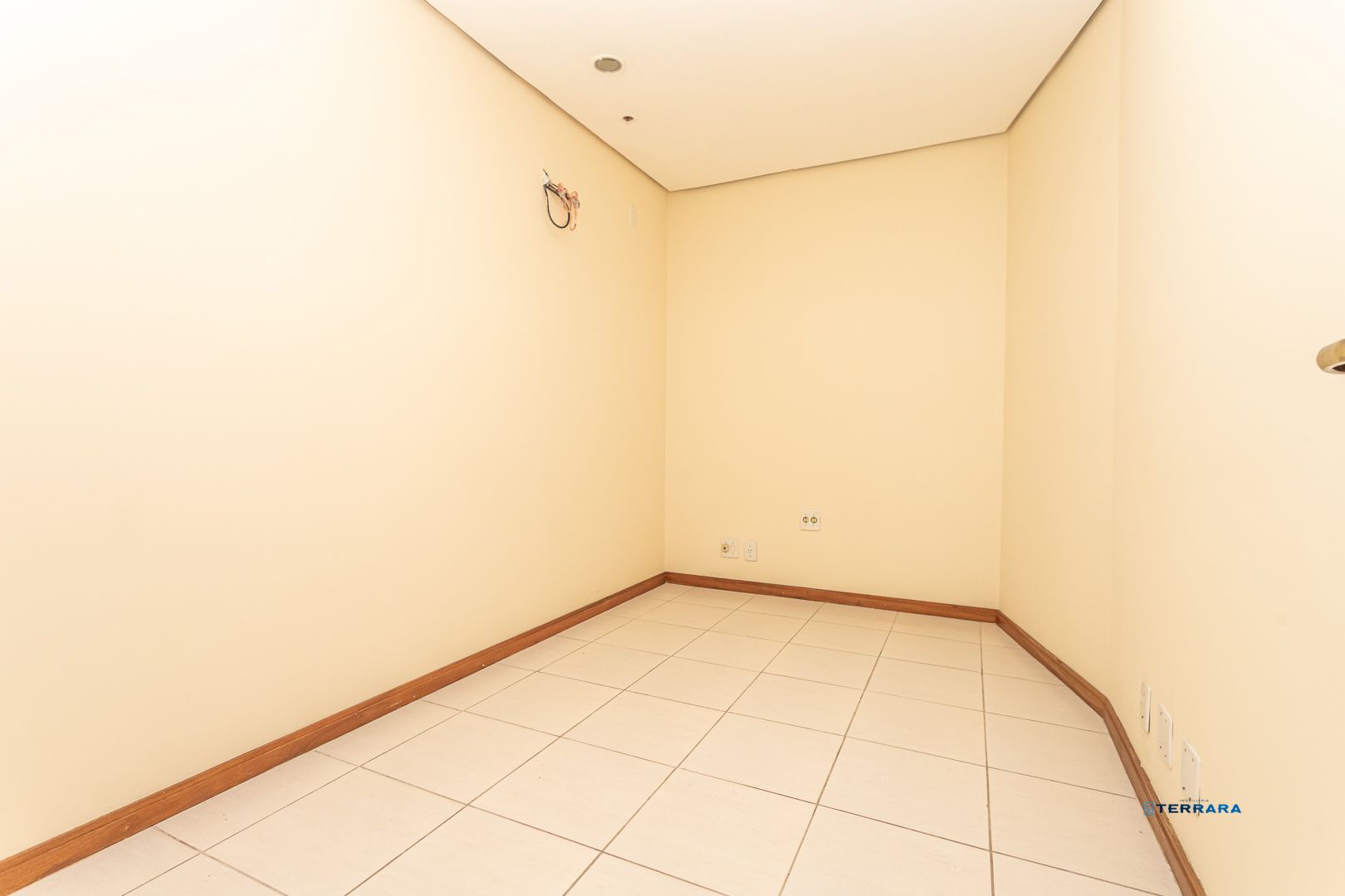 Sala Comercial, 2 salas, à venda, 54 m², Floresta - Porto Alegre — foto 3