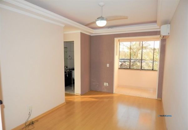 Apartamento no Sarandi de 2 dormitórios e vaga