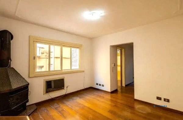 Apartamento na Cidade Baixa de 3 dormitórios e 1 vaga DESOCUPADO