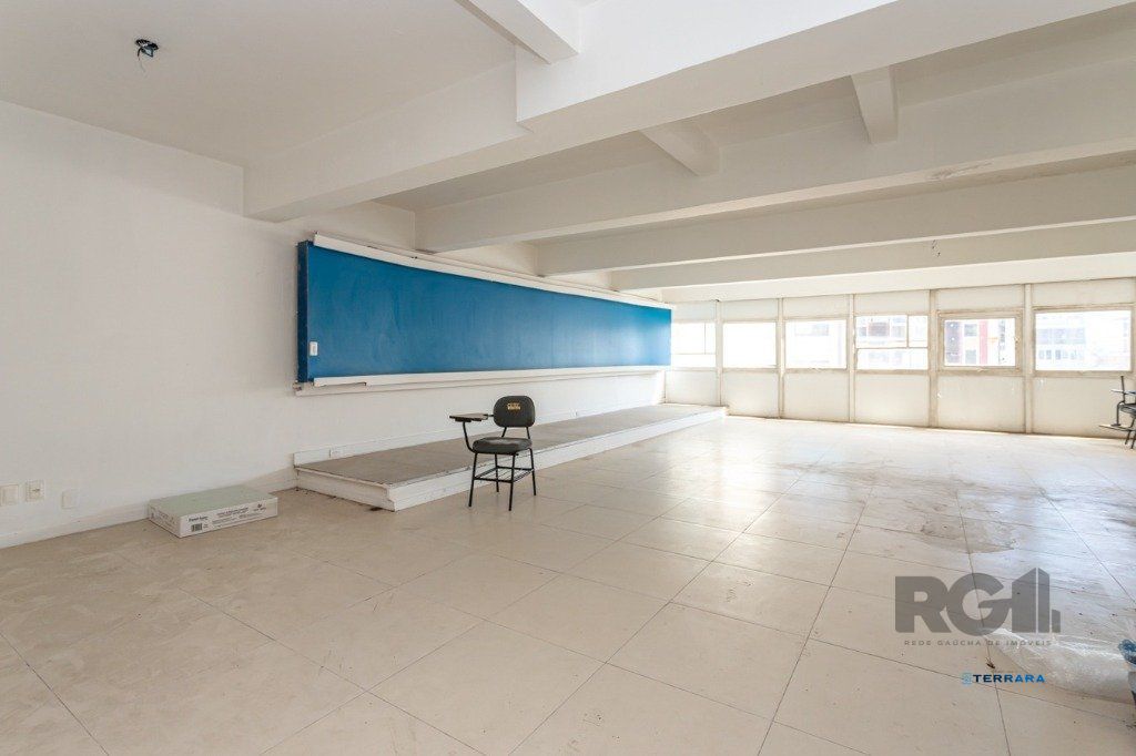 Sala Comercial à venda, 157m², Centro Histórico - Porto Alegre