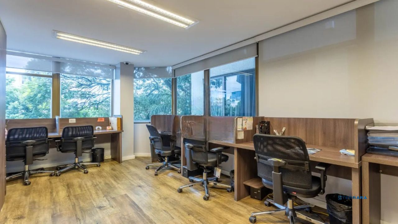 Conjunto Comercial 10 quartos à venda, 240m², Santana - Porto Alegre