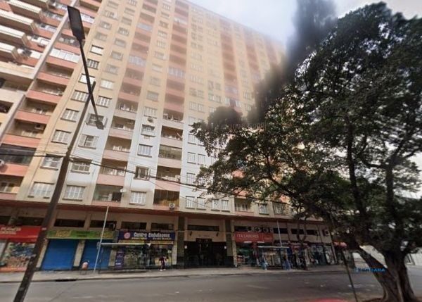 Apartamento no Centro de 3 dormitórios DESOCUPADO