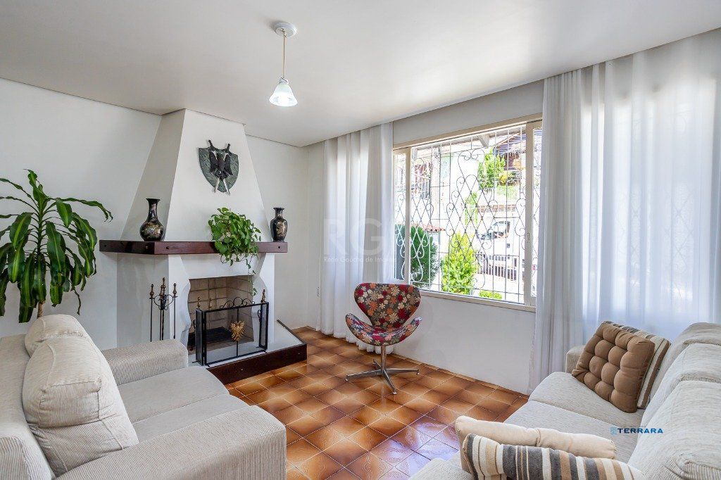 Casa 3 quartos à venda, 166m², Jardim Sabará - Porto Alegre