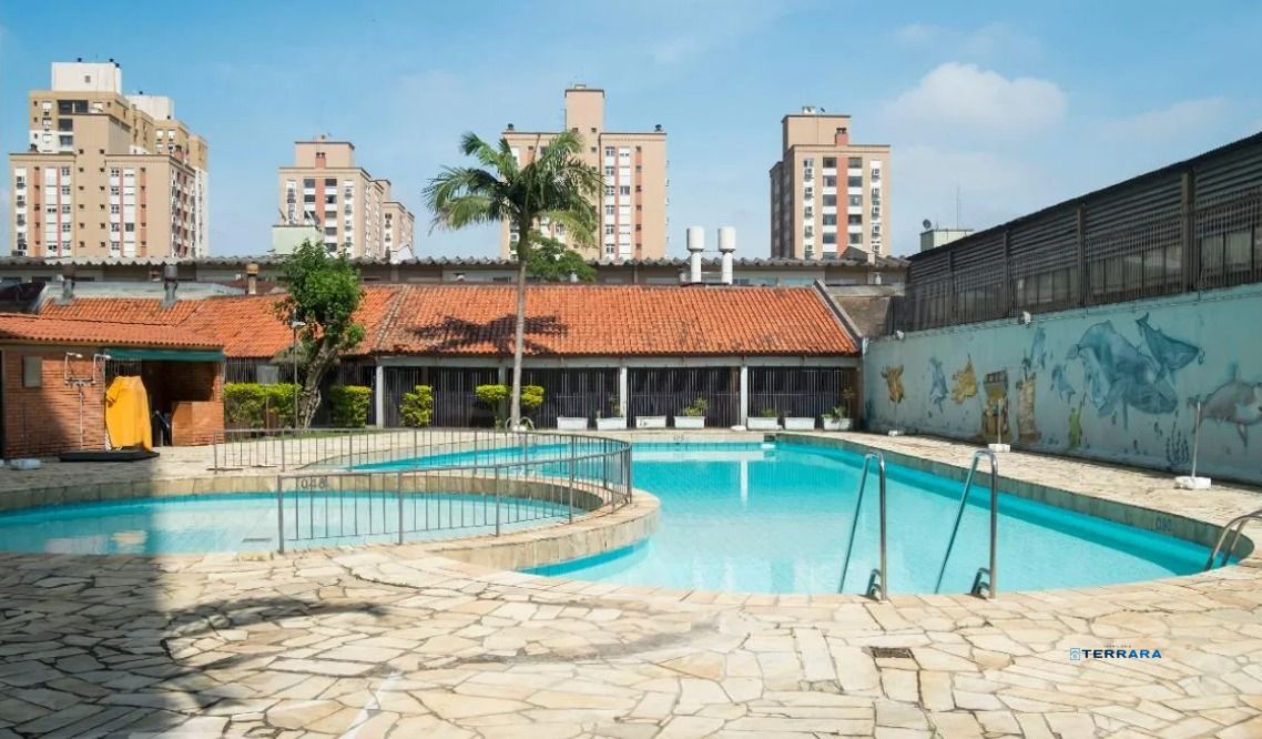 Apartamento no Partenon de 1 dormitório mobiliado DESOCUPADO