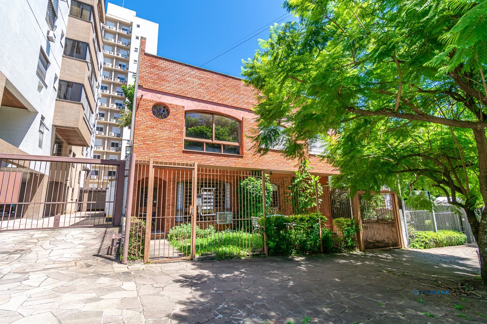 Apartamento de 3 dormitórios e vaga no bairro Petrópolis