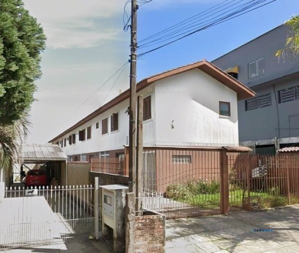 Casa em condominio fechado de 3 dormitórios e vaga DESOCUPADA