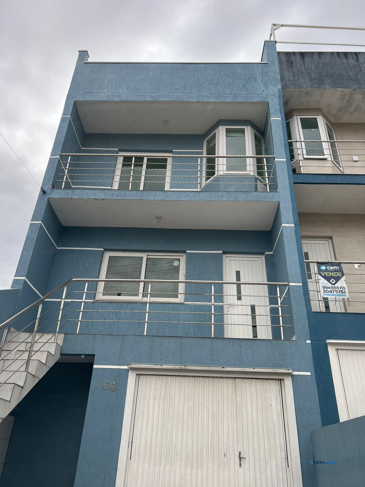 Casa sobrado em Gravatai de 3 dormitórios e 2 vagas