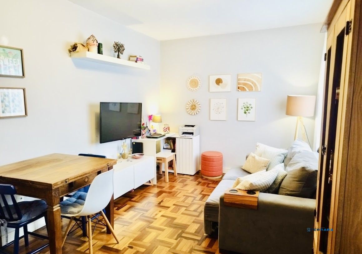 Apartamento Garden de 2 dormitórios com pátio e vaga
