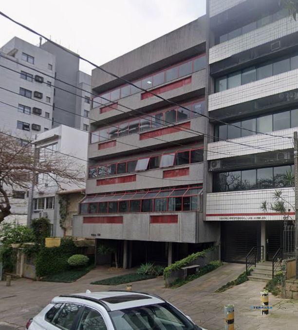 Sala comercial no bairro Petrópolis MOBILIADA e com vaga