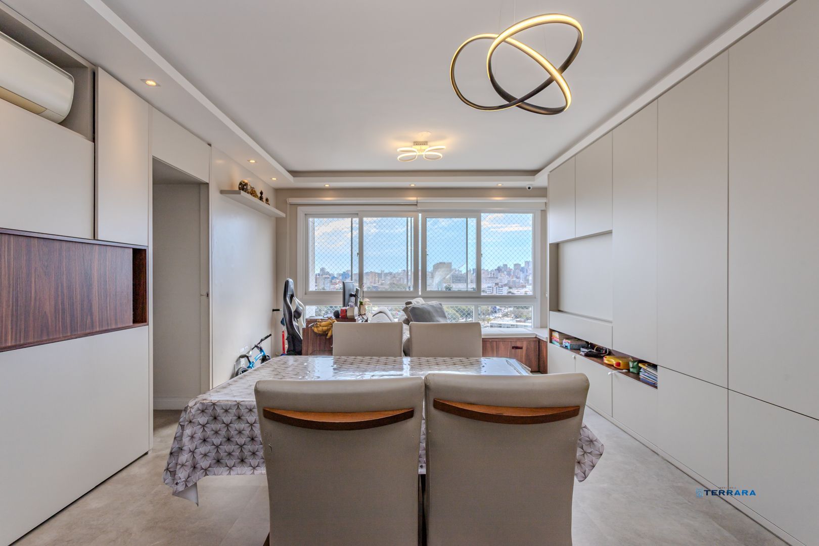apartamento de 3 dormitórios mobiliado com infra total e vista panoramica