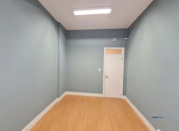 Sala Comercial no Edifício Consórcio no Centro