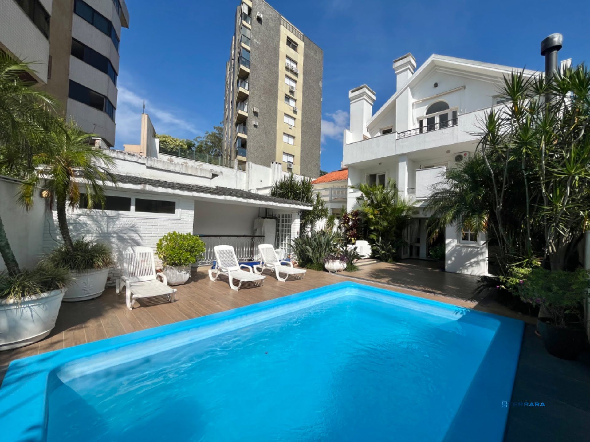 Casa de alto padrão à venda Menino Deus
