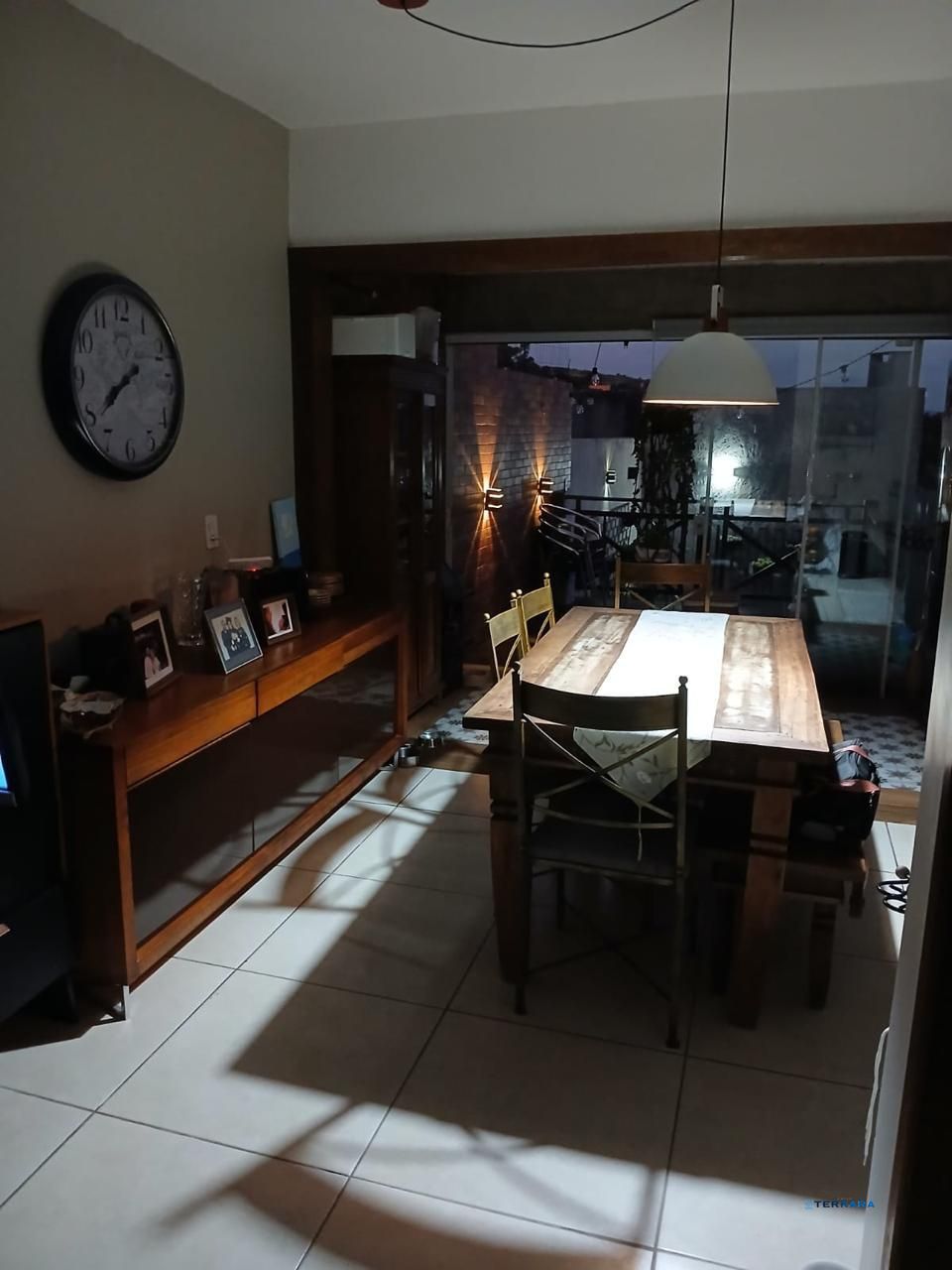 SOBRADO 2 DORM TRANSFORMADO EM 3 DORM VILA NOVA COM PATIO ACEITA FINANCIAMENTO