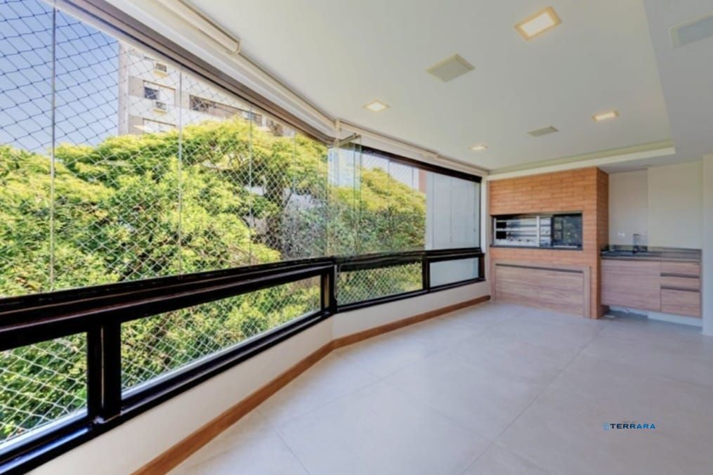 Condomínio Villaggio Belvedere - Apartamento a venda com 3 dormitórios no bairro Petrópolis