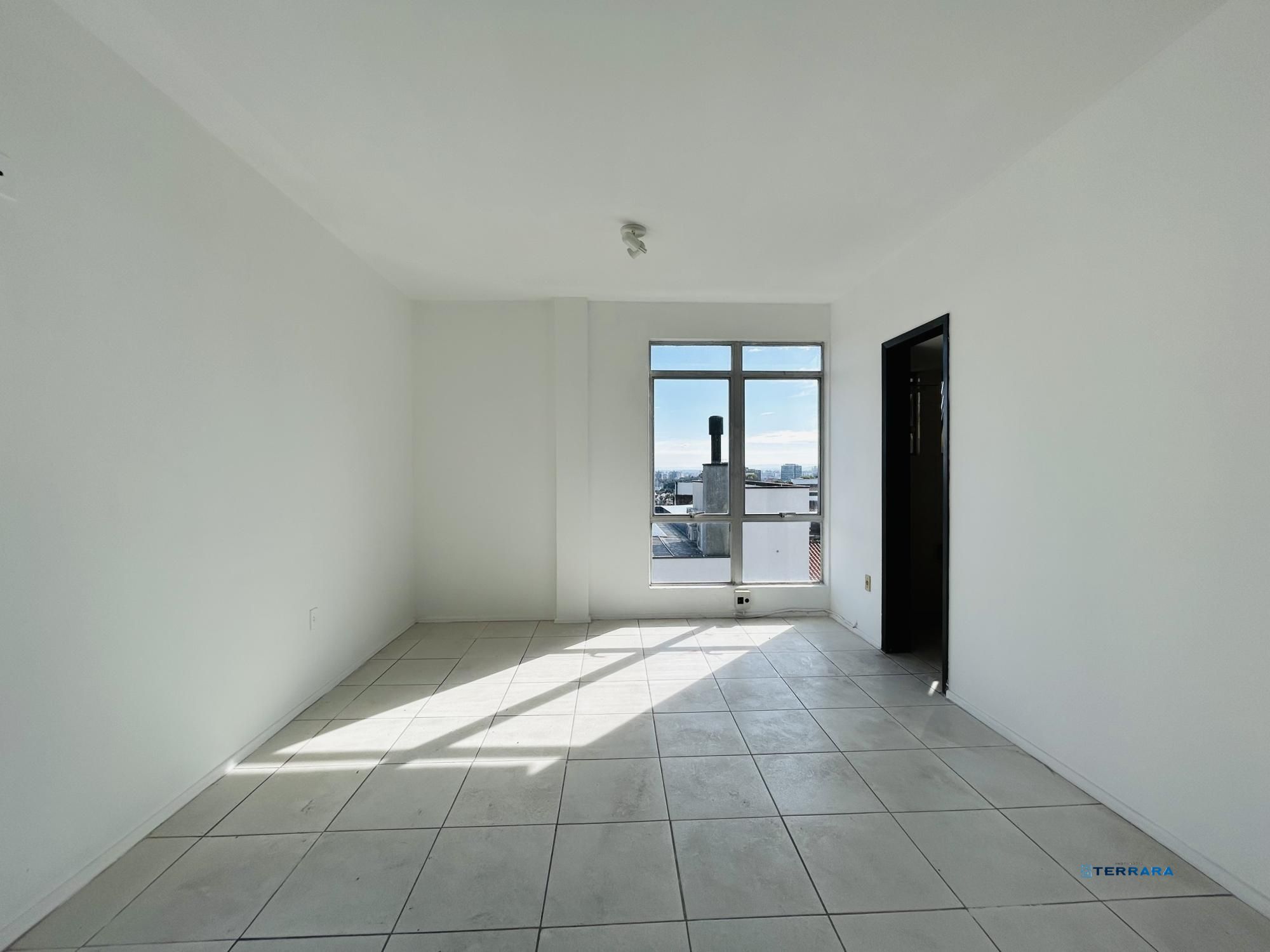 Sala Comercial, 1 sala, à venda, 24 m², Três Figueiras - Porto Alegre — foto 3