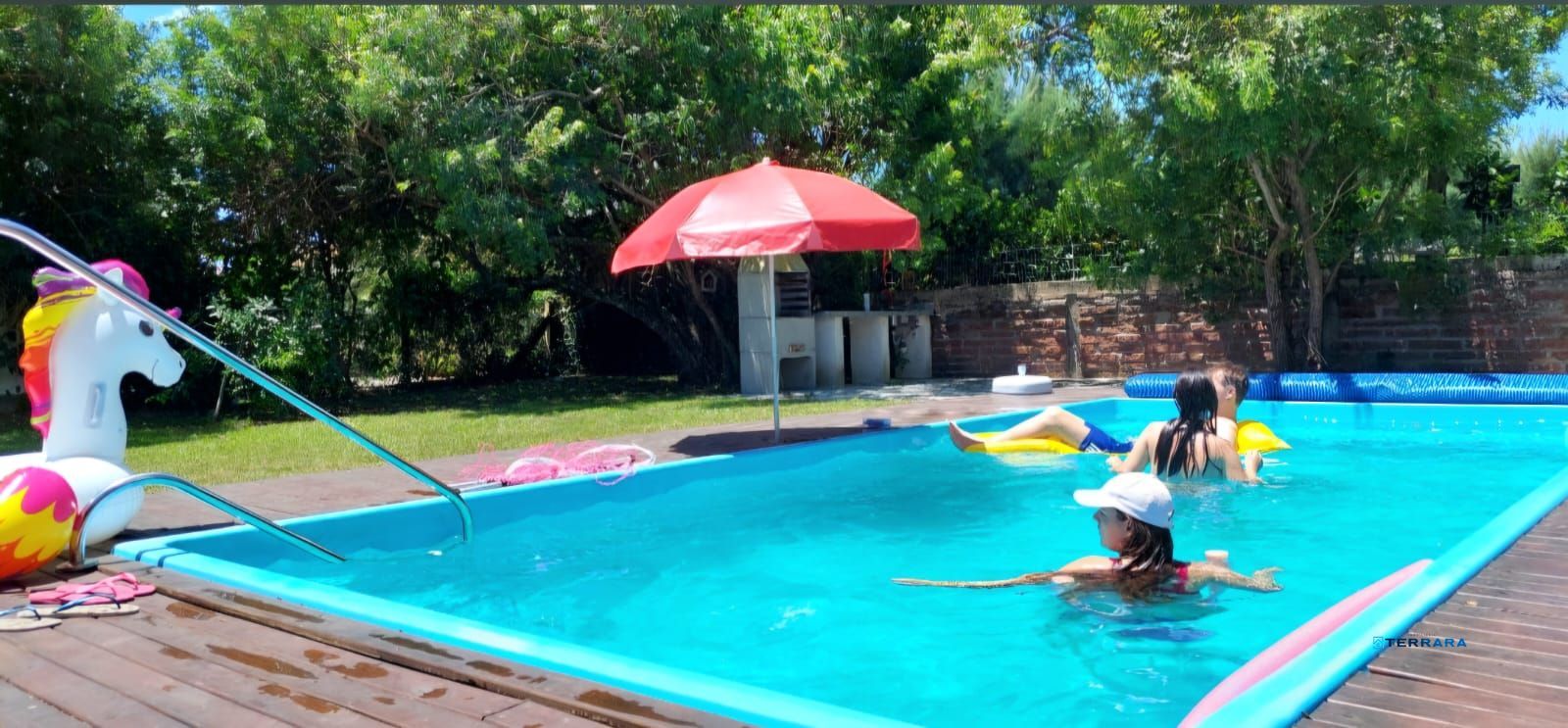 Casa com Piscina e Espaço Gourmet à Venda em  – 3 Dormitórios | Mariluz Plano D