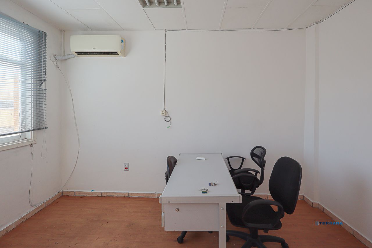 Sala Comercial, 1 sala, à venda, 13 m², São Geraldo - Porto Alegre — foto 4