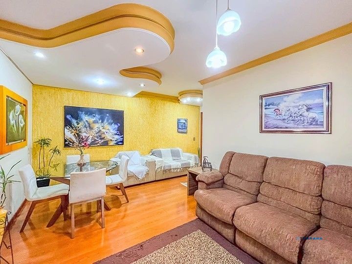 Apartamento/Elevador/2 Dorm/Sacada/Churrasqueira/Vaga Coberta/ semi-mobiliado/Jardim Itu Sabara/