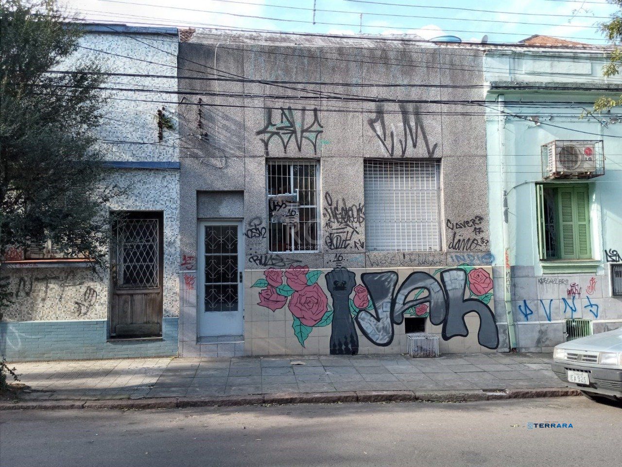 Casa para Venda - 70m², 2 dormitórios, Cidade Baixa