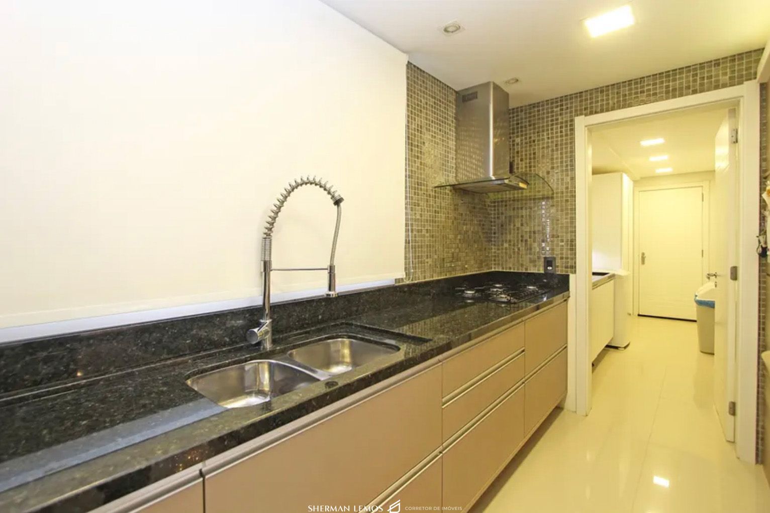 Apartamento à venda com 4 quartos, 159m² - Foto 15