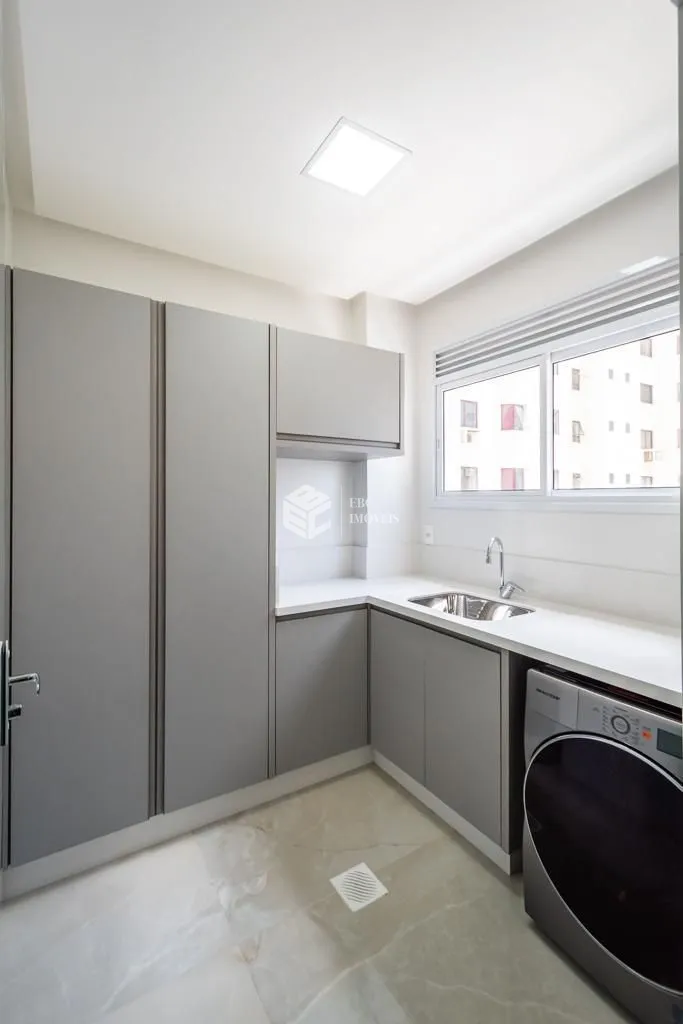 Apartamento com 4 Dormitórios à venda, 171 m² por R$ 7.005.359,00 Apartamento com 4 Dormitórios à venda, 171 m² por R$ 7.005.359,00