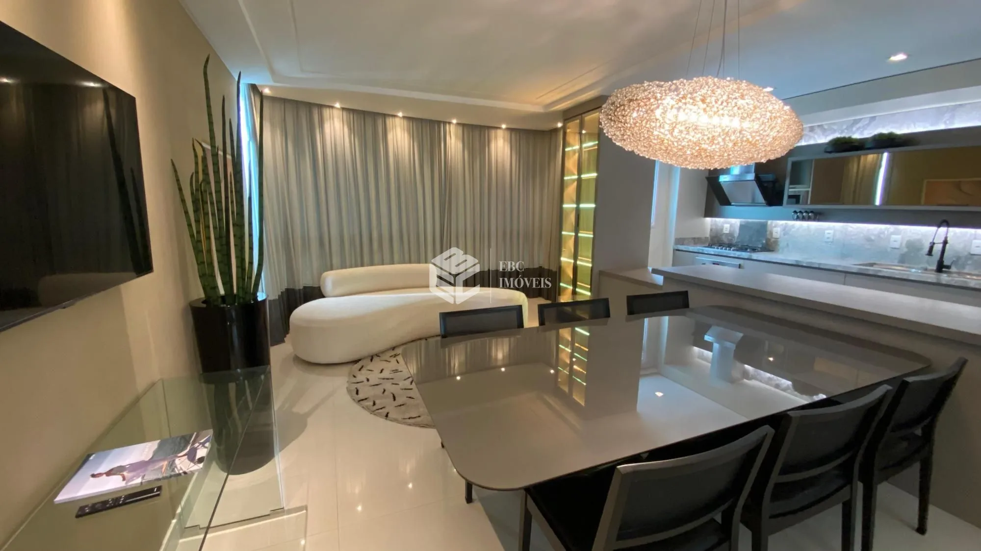 Apartamento à venda  no Centro - Balneário Camboriú, SC. Imóveis