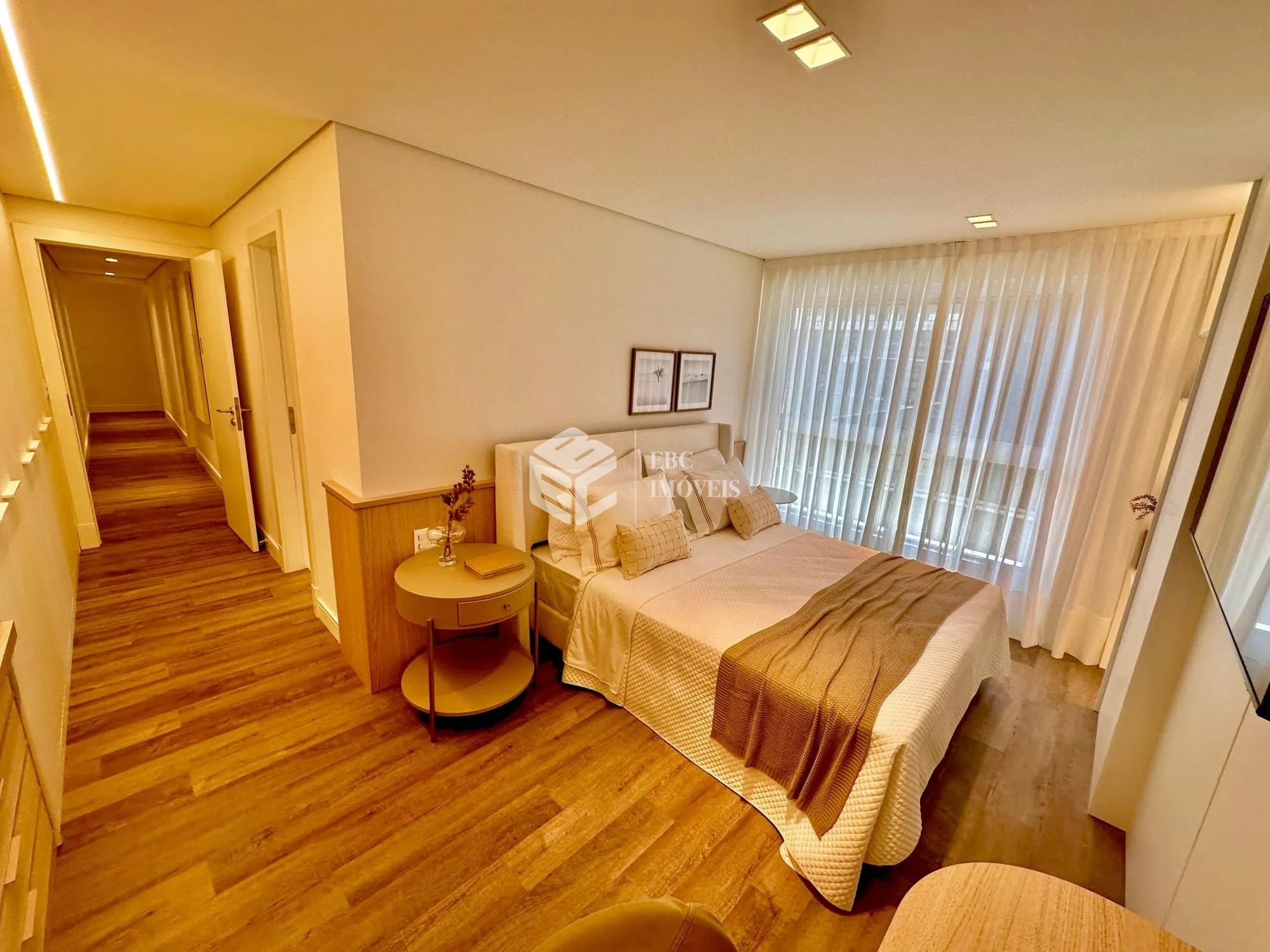 Apartamento com 3 Dormitórios à venda, 185 m² por R$ 7.143.240,00 Apartamento com 3 Dormitórios à venda, 185 m² por R$ 7.143.240,00